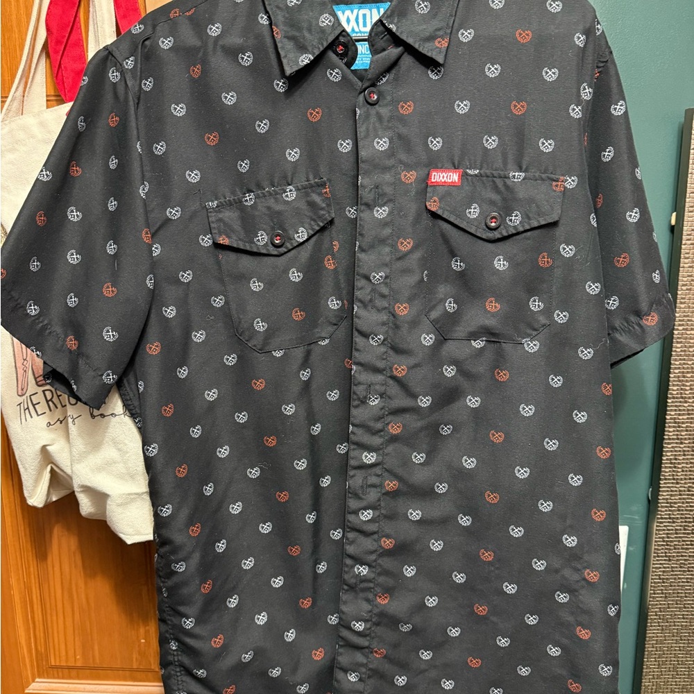 DIXXON Short Sleeve Button Down Shirt